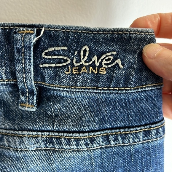 SILVER Aiko Distressed Jeans Size 31x33 Low Rise Bootcut - Picture 6 of 13